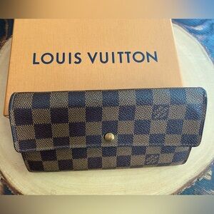 Authentic Louis Vuitton Damier Ebene Portefeulle Sarah Wallet